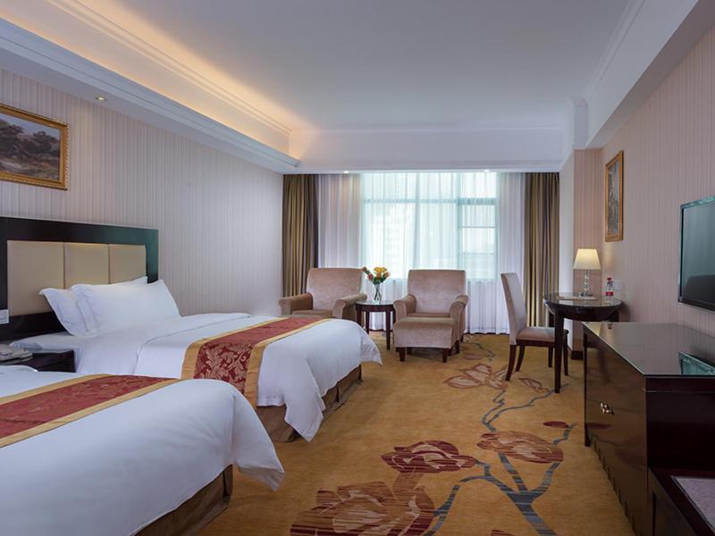 Vienna Hotel Baoan Liutang Xin'an  Экстерьер фото