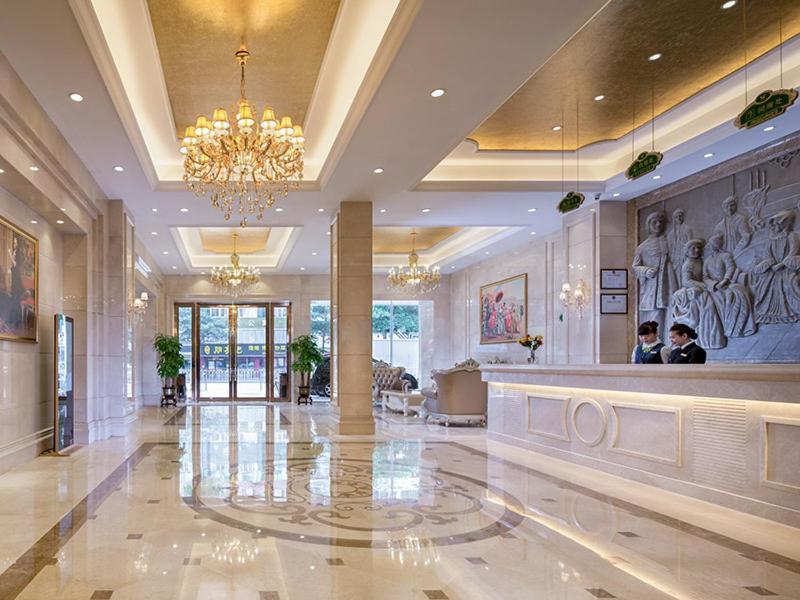 Vienna Hotel Baoan Liutang Xin'an  Экстерьер фото
